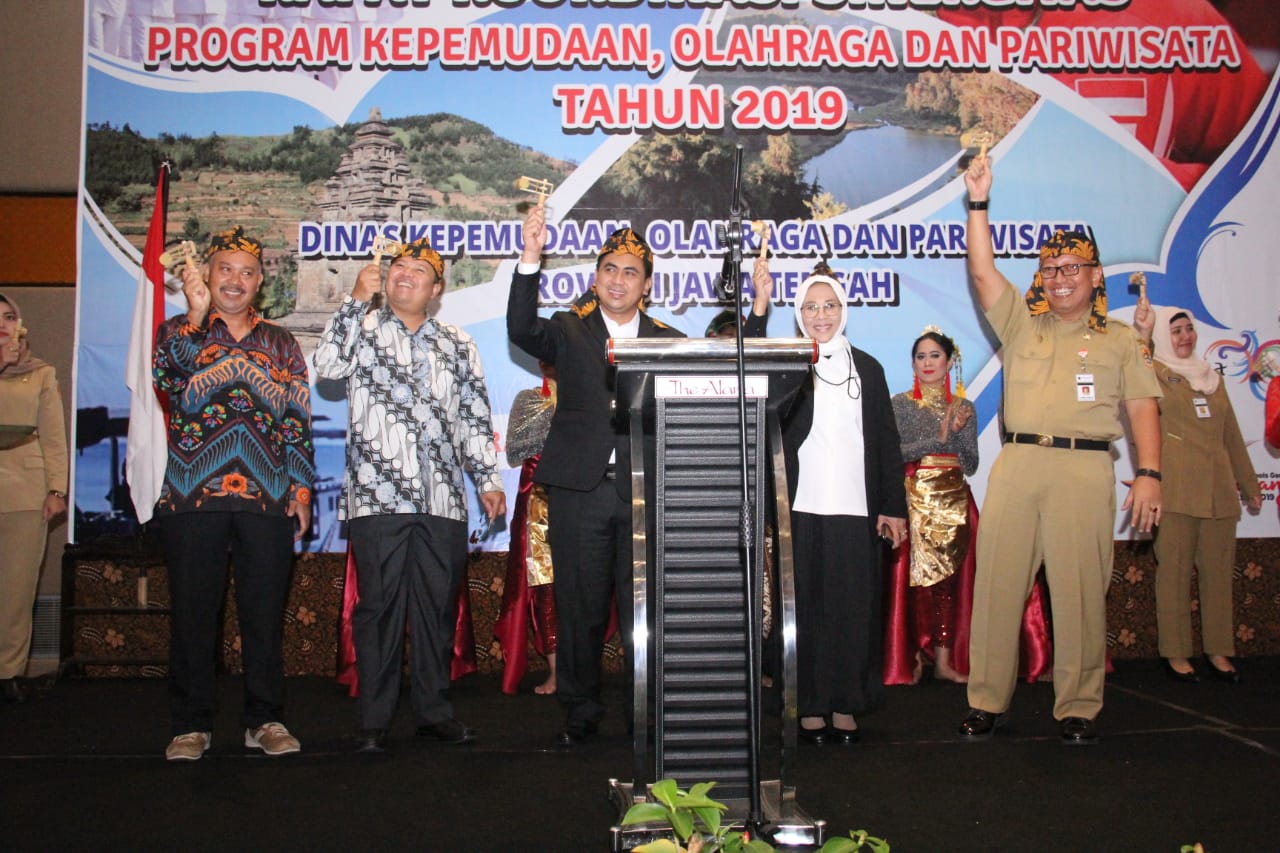 OTHOK-OTHOK DAN UDENG TANDAI LAUNCHING EVENT PARIWISATA JATENG 2019